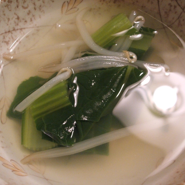 小松菜ともやしの和風さっぱりスープ